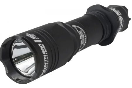 Фонарь Armytek Dobermann Pro XHP35 HI